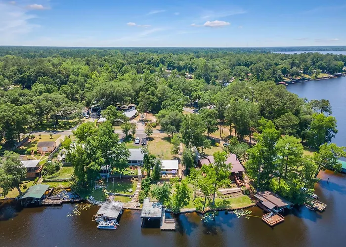 Waterfront On Talquin - Near Fsu - Stunning Views - 2 Story Deck - Fire Pit - Fast 1000 Mbps Internet - 3 Min From Boat Ramp Сasa de vacaciones Tallahassee