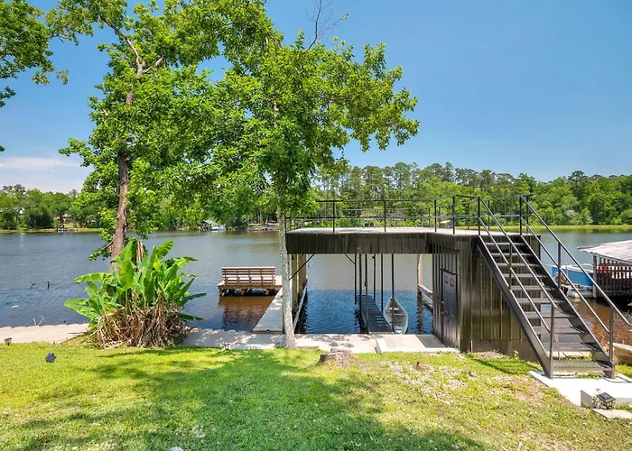 Сasa de vacaciones Waterfront On Talquin - Near Fsu - Stunning Views - 2 Story Deck - Fire Pit - Fast 1000 Mbps Internet - 3 Min From Boat Ramp Tallahassee