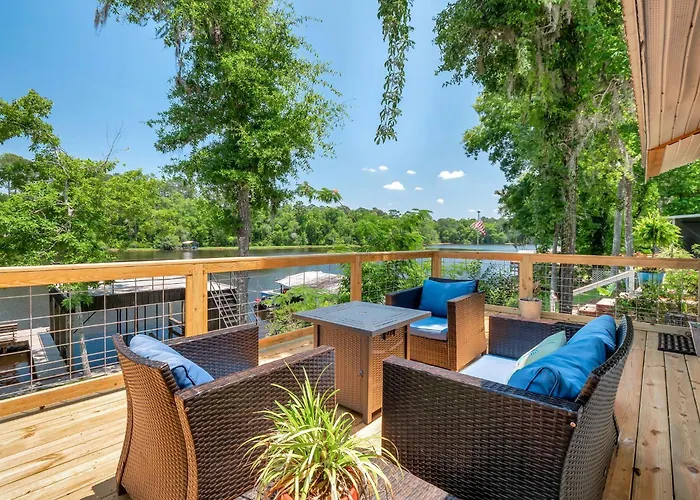 Waterfront On Talquin - Near Fsu - Stunning Views - 2 Story Deck - Fire Pit - Fast 1000 Mbps Internet - 3 Min From Boat Ramp Сasa de vacaciones *